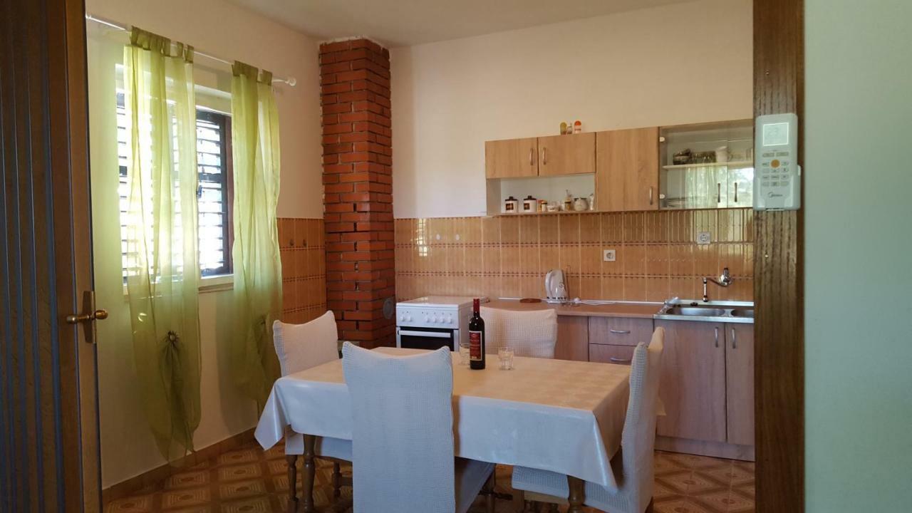 Vacation Home Ivan Kasic Esterno foto